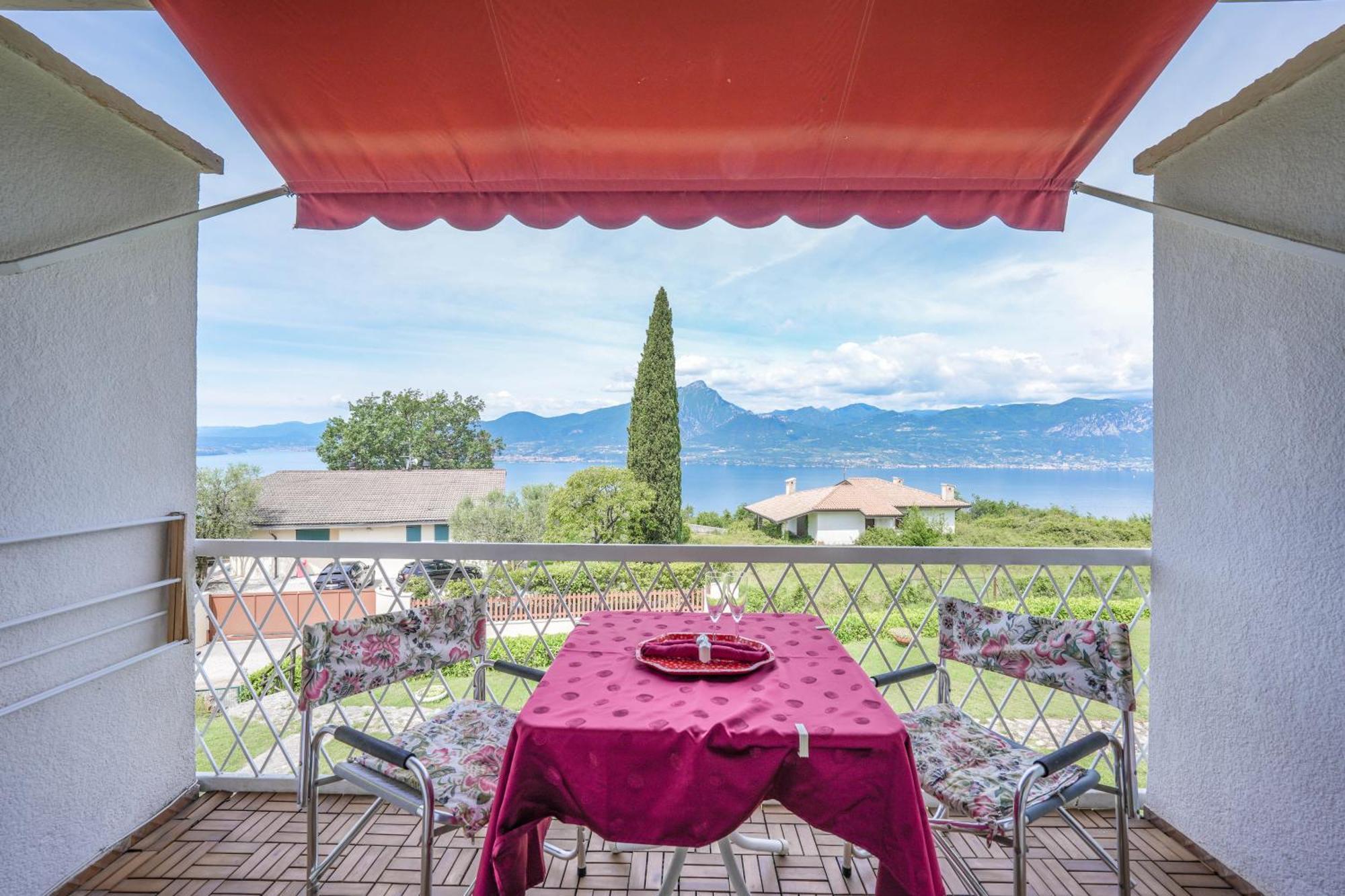 Апартаменты Garda Panoramic House Альбизано Экстерьер фото